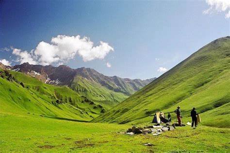 Dayara Bugyal Trek 2025